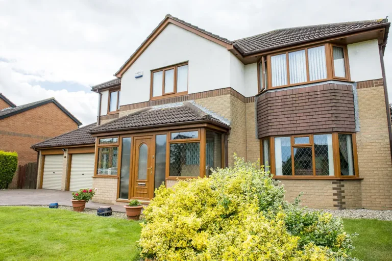 Golden Oak UPVC Bay Window Modern Villa Exterior
